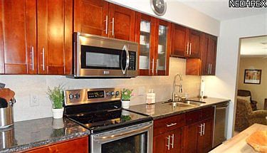 2nd image of 7183 Lakeview Dr