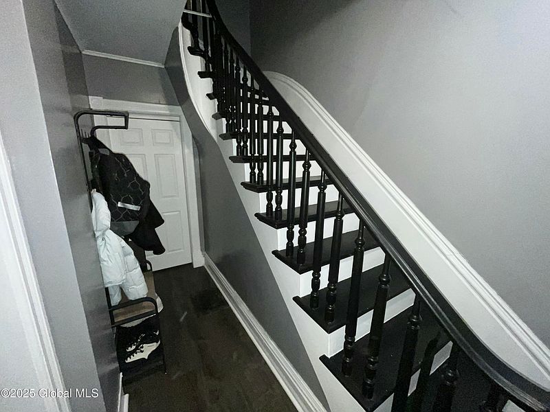 4th image of 795 3rd Avenue