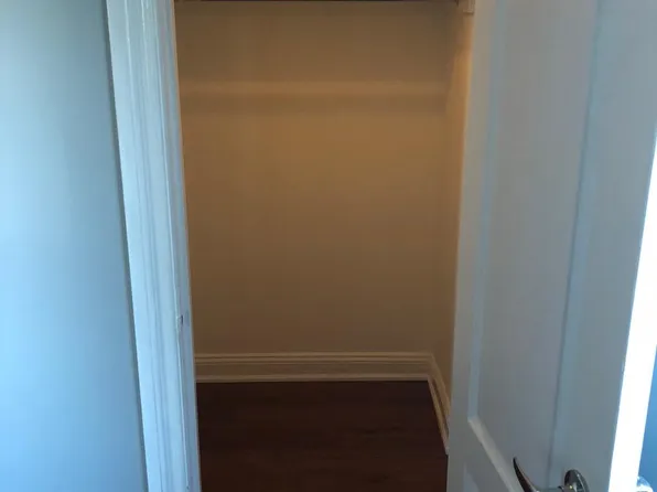 60 Parkway Dr E APT 3H, East Orange, NJ 07017