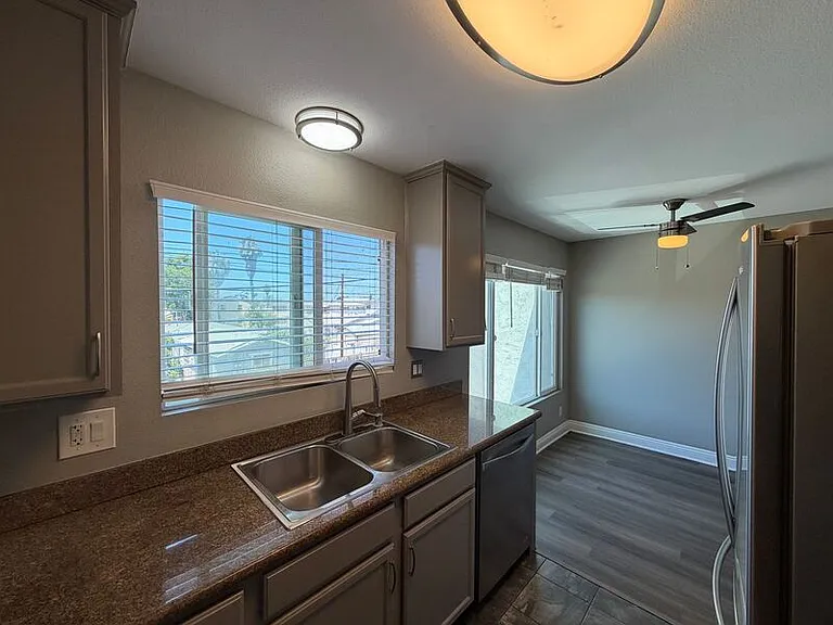 3535 Madison Ave #214 — Photo 8