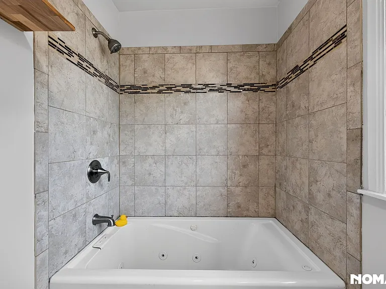 8507 Potomac Ave — Photo 20