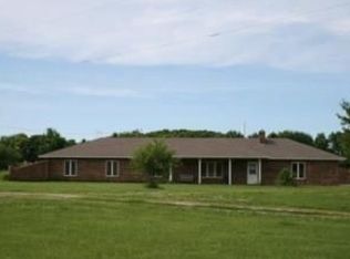 28520 S Walker Rd, Harrisonville, MO 64701