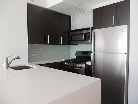 Rented by Lalezarian Properties | media 12