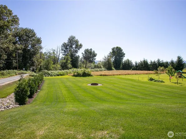 671 Robinson Street, Everson, WA 98247