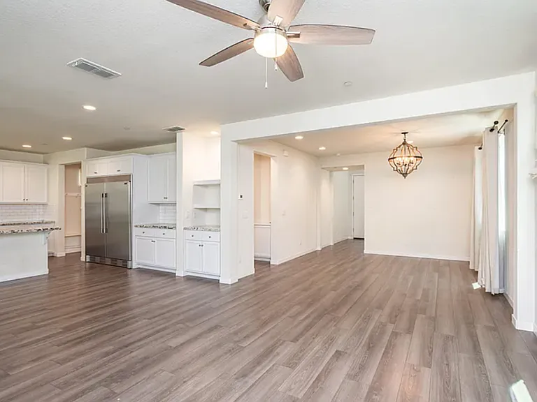 4455 English Elm St — Photo 5