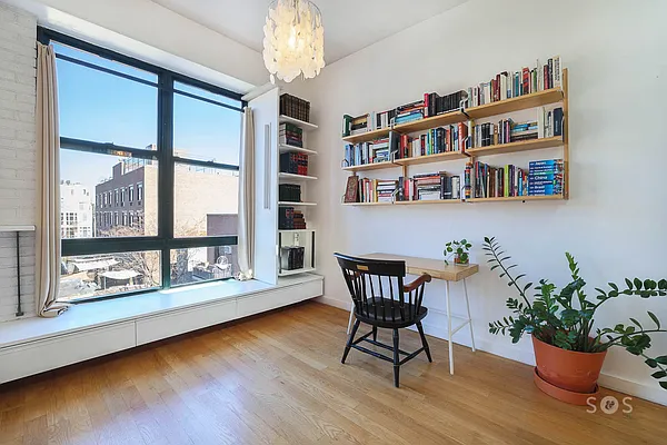 Sold by Brick&Mortar | media 9