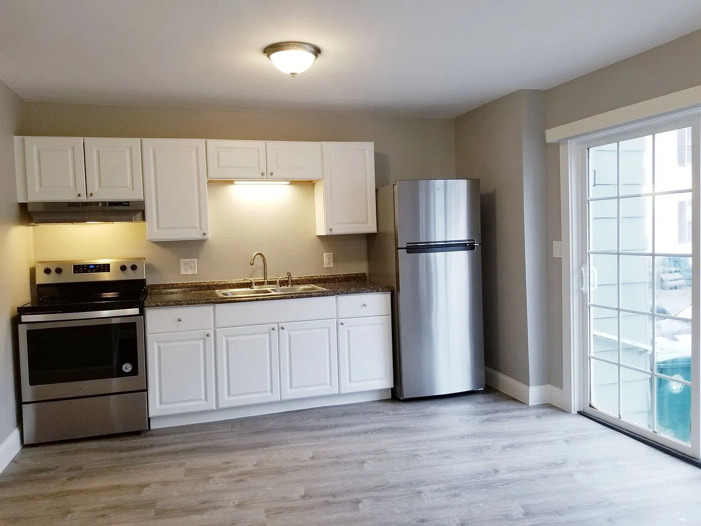 64 South St — Photo 2