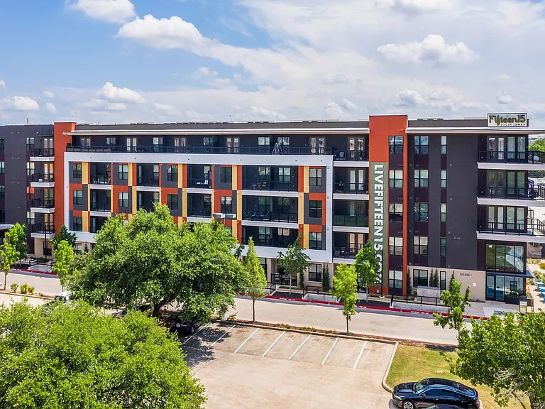 Fifteen15 South Lamar Apartments — Photo 63