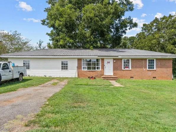 117 Walnut St, Central, SC 29630