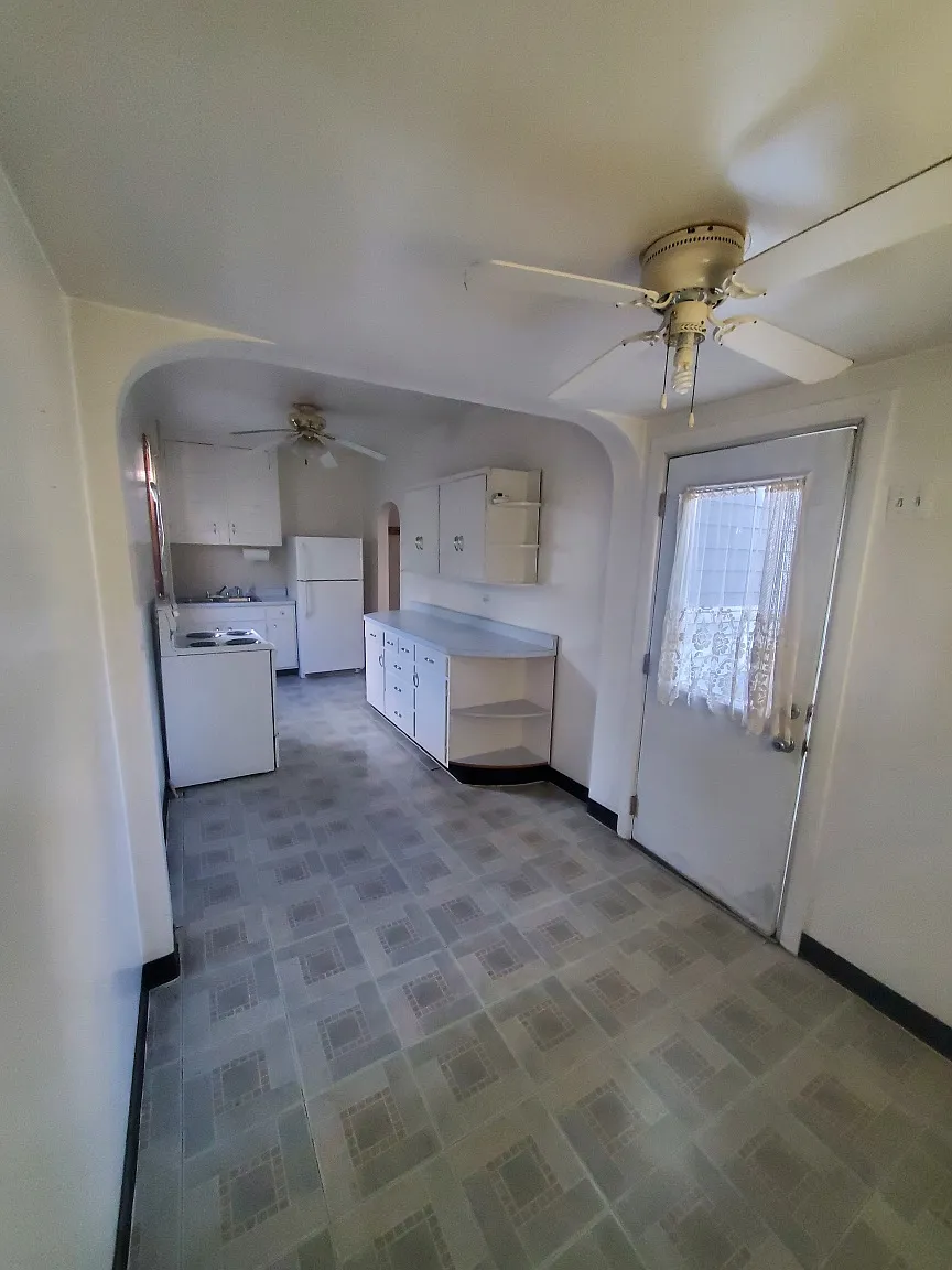 524 Bedford St photo 1