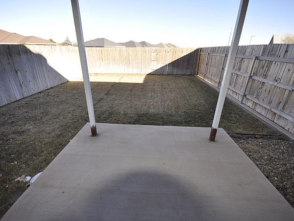 5th image of 105 Gayland Dr Unit B