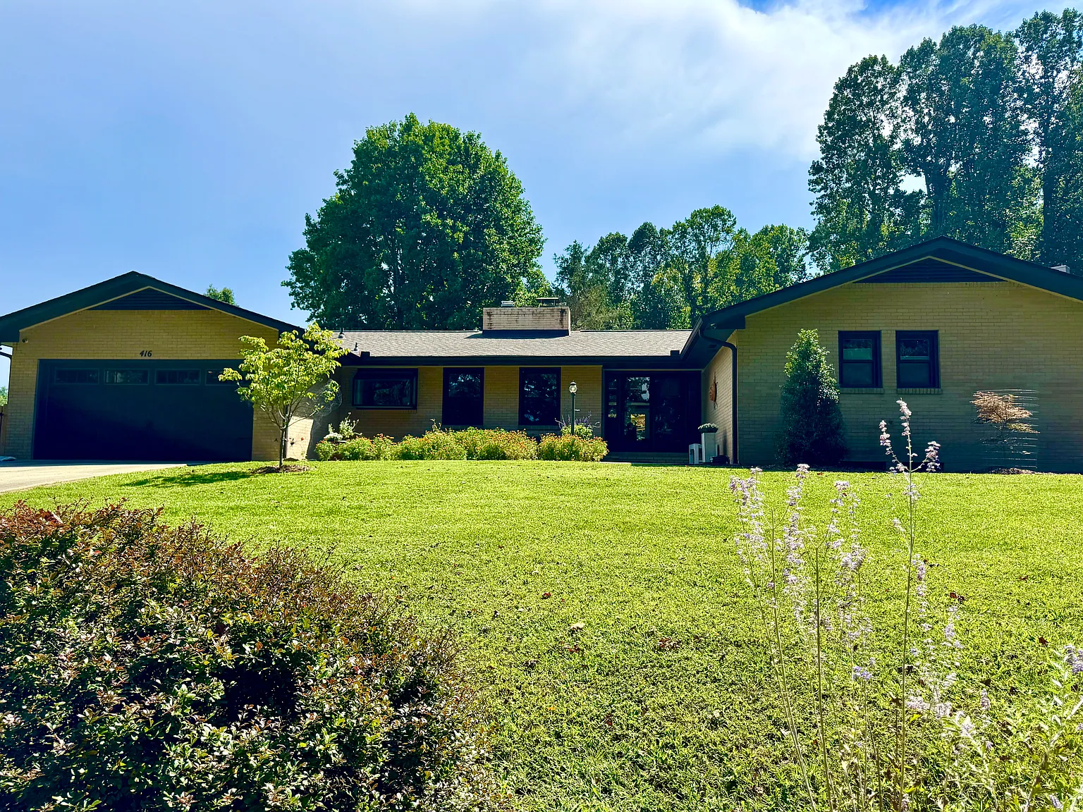 3 bed, 2.5 bath, 2246 sqft, $3,250 — Photo 1