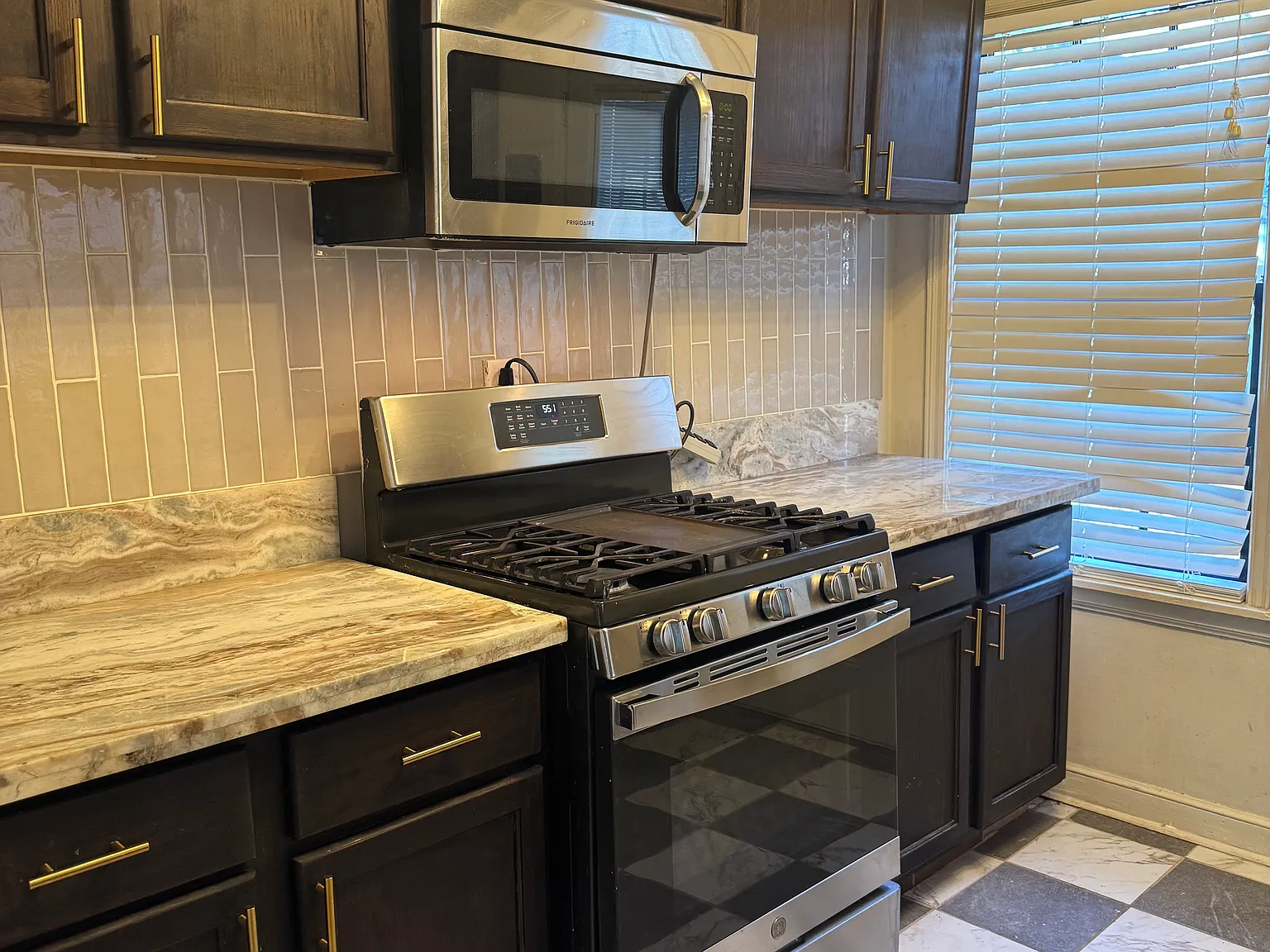3 bed, 1431 sqft, $1,350 — Photo 4