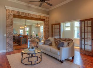 601 Emerald Ct, Brandon, MS 39047