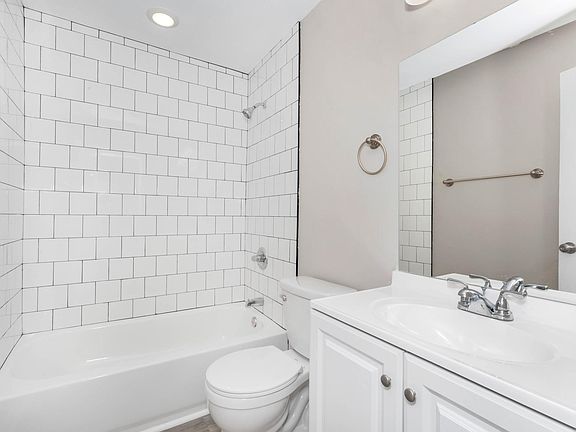 4th image of 2819 Barbara Dr NW