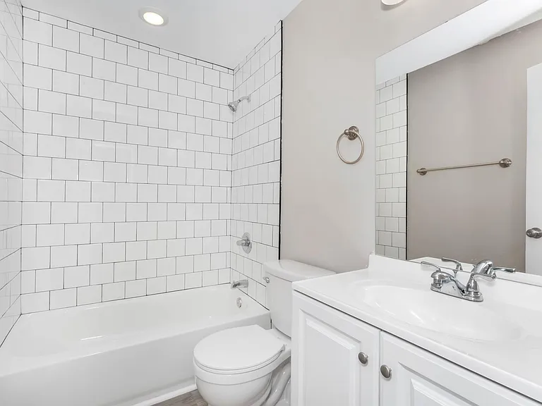 2819 Barbara Dr NW — Photo 4