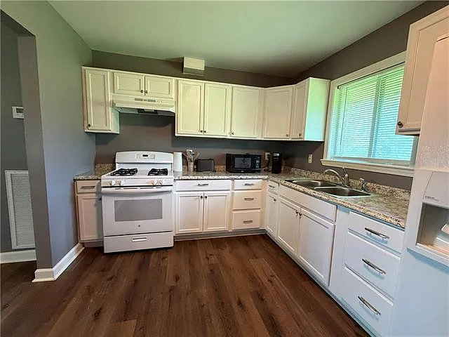15457 River Rd — Photo 4