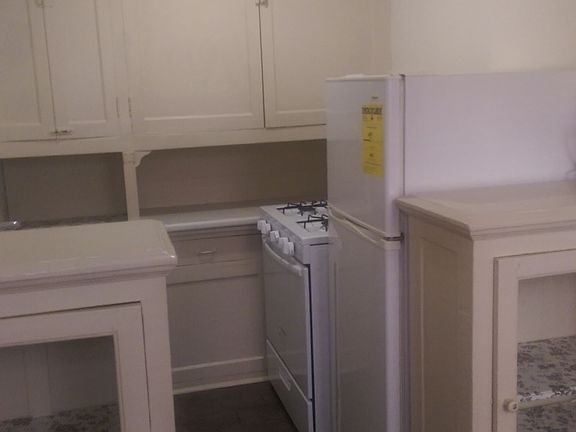 2nd image of 2936 W Kilbourn Ave APT 1