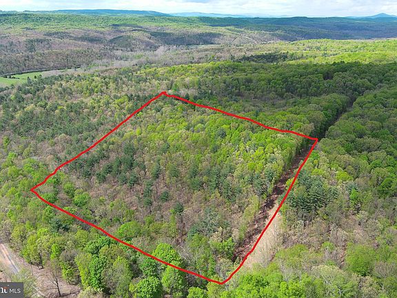 2nd image of 54 Cacapon Mountain Retreat