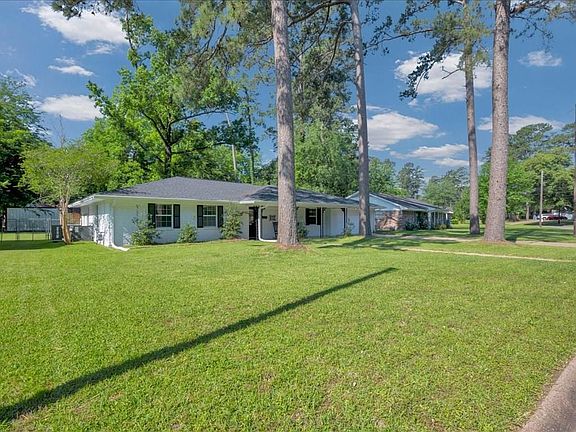 4th image of 612 Willow Bend Dr