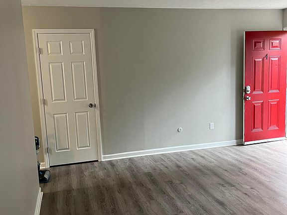 2nd image of 432 E 14th Ave APT 4