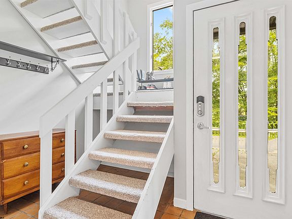 3rd image of 213A Morgan Dr
