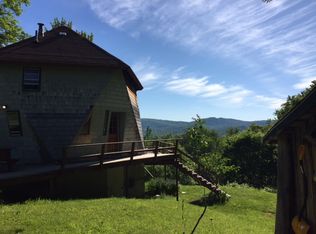 797 Whippoorwill Rd, Thetford Center, VT 05075