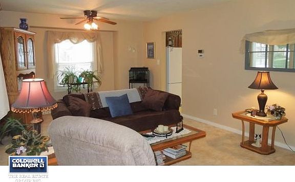 4th image of 1139 Kellogg St