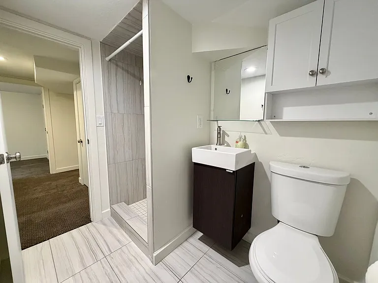 7620 S Jefferson St — Photo 11