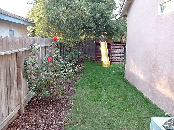 3rd image of 2884 Hillside Ct