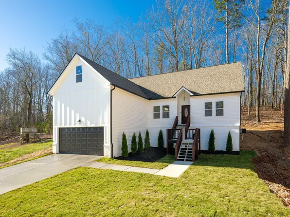 6730 Flagstone Dr, Ooltewah, TN 37363