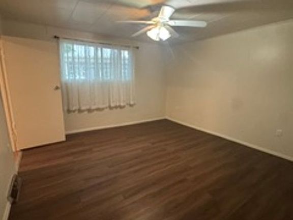 4th image of 415 State St