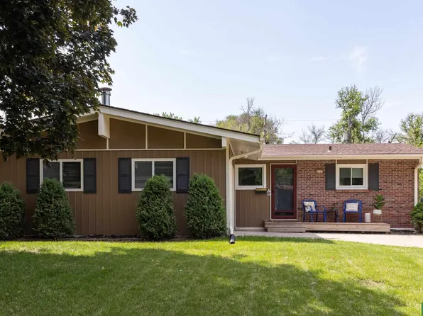 8773 Fowler Ave, Omaha, NE 68134