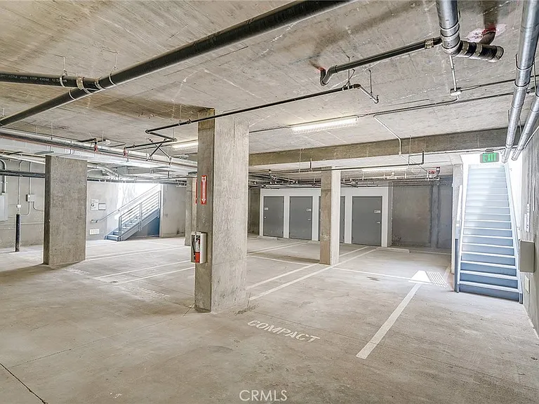 1148 N Detroit St #1B — Photo 20