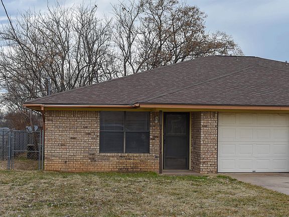 3rd image of 103 Briarwood Ln