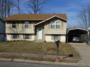 312 Big Arch Rd, Godfrey, IL 62035