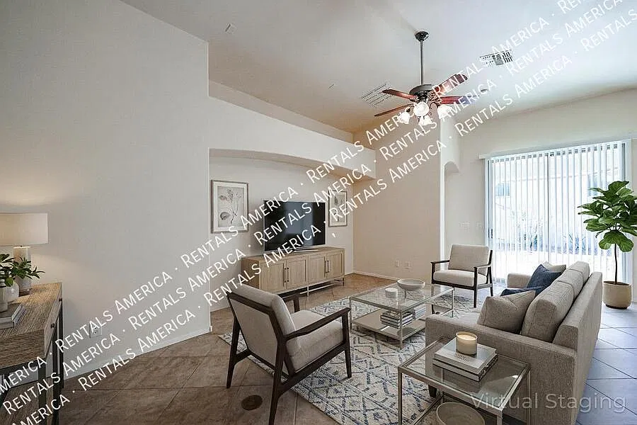 4325 W Powell Dr