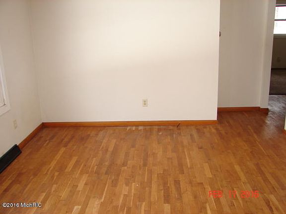 5th image of 7644 Easthill Dr