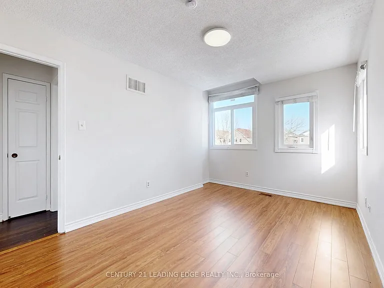 107 Joycedale St #MAIN FLOOR — Photo 29