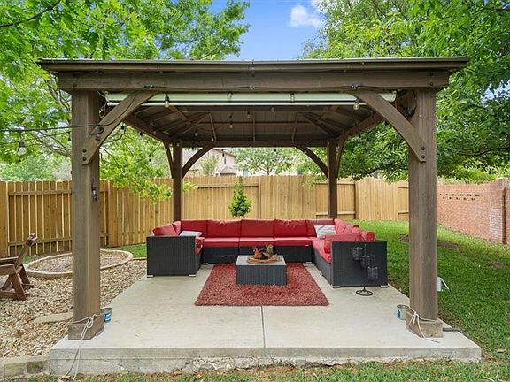 4th image of 1602 Westmeadow Trl
