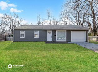 8701 E 92nd St, Kansas City, MO 64138