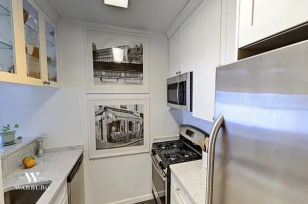 Rented by Warburg | media 18