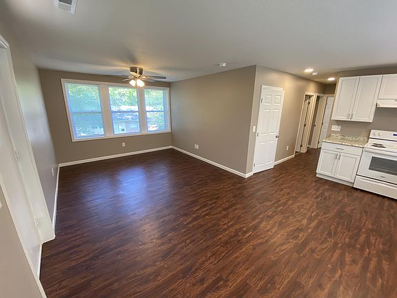 Main room and Kitchen