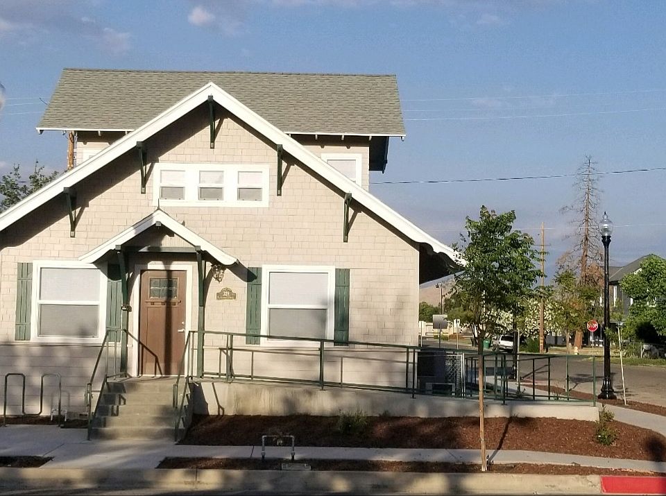 1st image of 328 N 2nd St