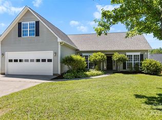 370 Running Briar Rd, Fletcher, NC 28732