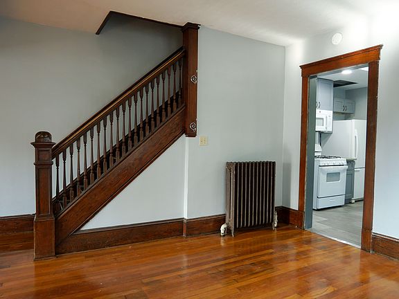 4th image of 1195 Hall Ave