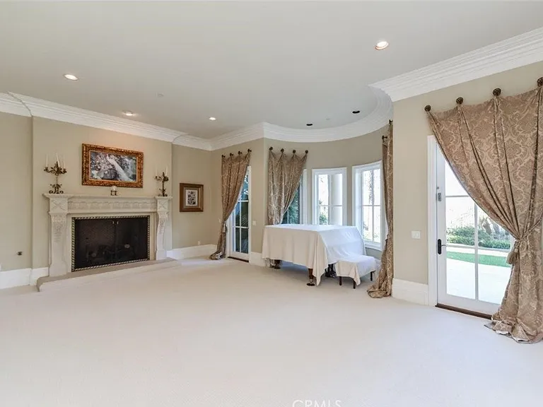 11 Skyridge — Photo 10