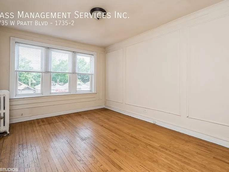 1735 W Pratt Blvd #2 — Photo 3