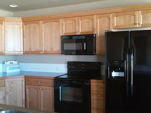 kitchen w appliances