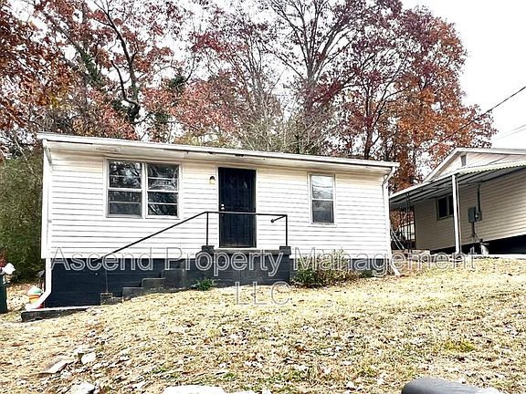 2nd image of 623 Belle Vista Ave